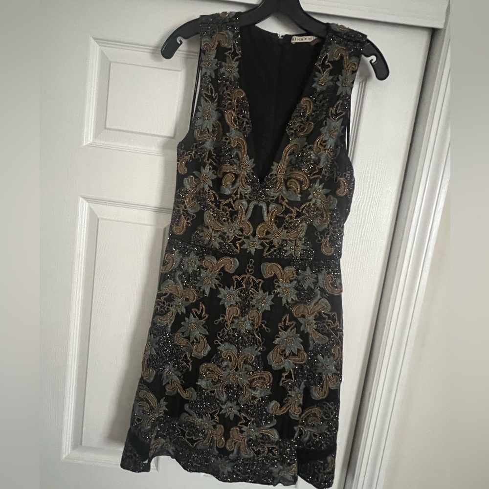 Alice + Olivia Embellished Dress, size 6